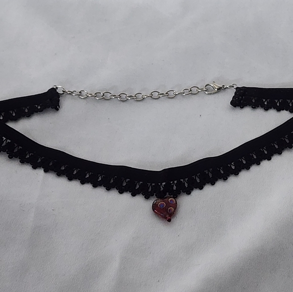 Jewelry - Elegant Black Choker Necklace with Heart Pendant
